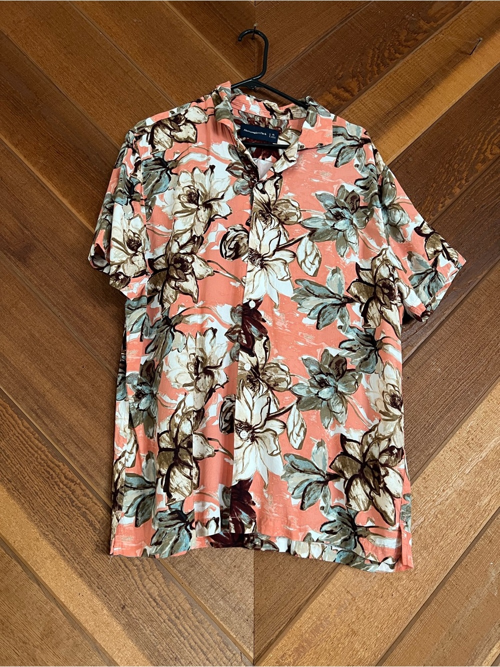 Abercrombie & Fitch Coral Floral Short-Sleeve Button-Down Shirt